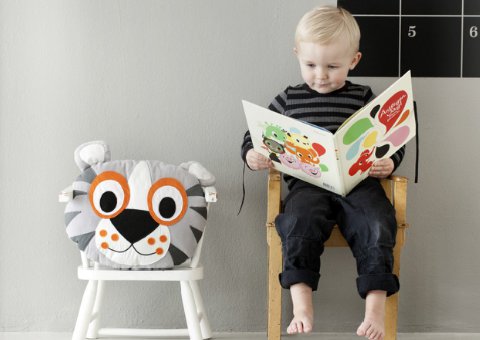 Zärtlich umhüllende Babybekleidung Zärtlich umhüllende Babybekleidung